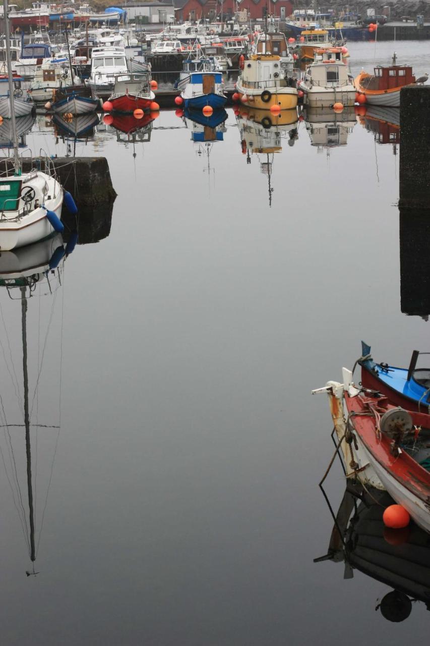 Cosy Apartment Near Beach, Marina & City Centre Torshavn Bagian luar foto