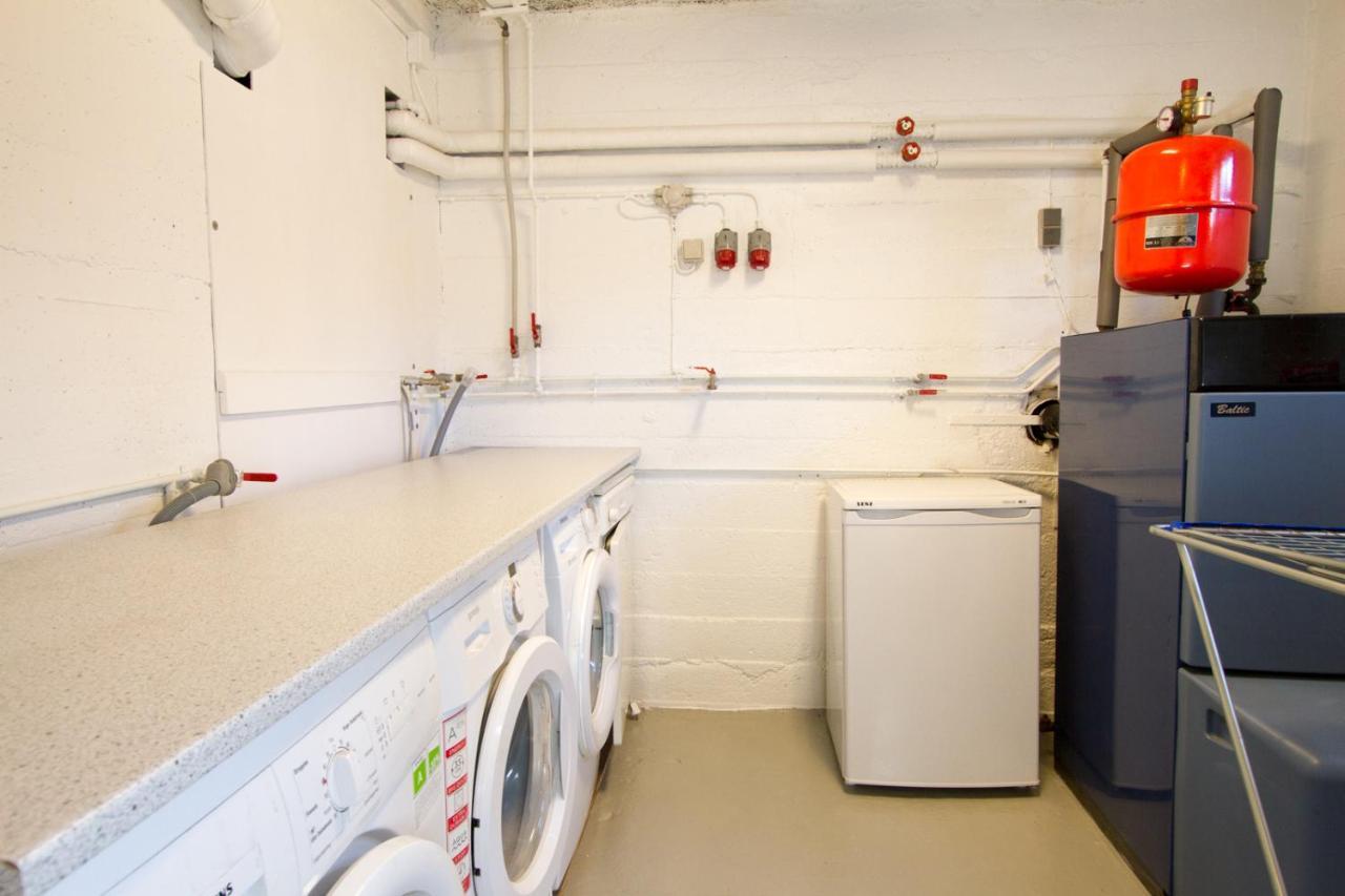 Cosy Apartment Near Beach, Marina & City Centre Torshavn Bagian luar foto